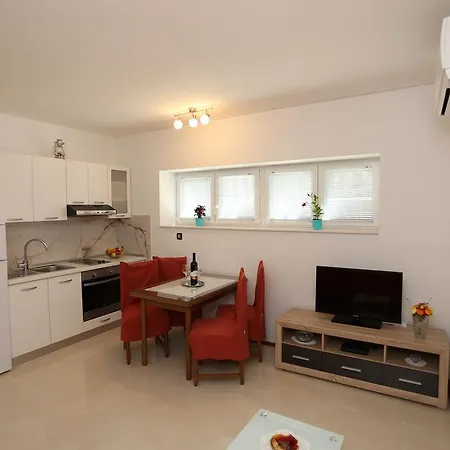 City Center Apartment 4 People Apartment