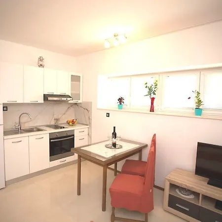 City Center Apartment 4 People Apartment