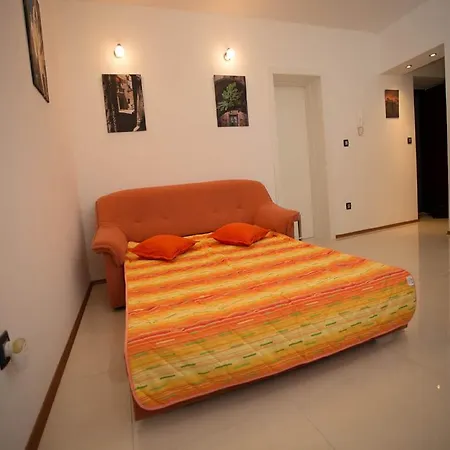 City Center Apartment 4 People Apartment Split