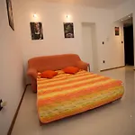 Center 4 People شقة سبليت