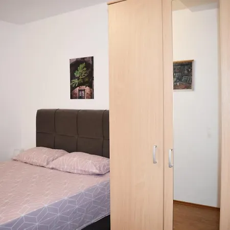 Center 4 People Апартаменти